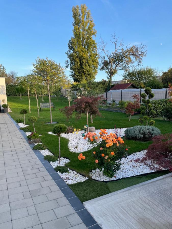 Villa Mami Загреб Экстерьер фото